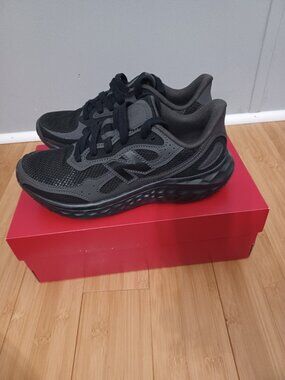 Mens New Balance Tiralux v4 New in Box